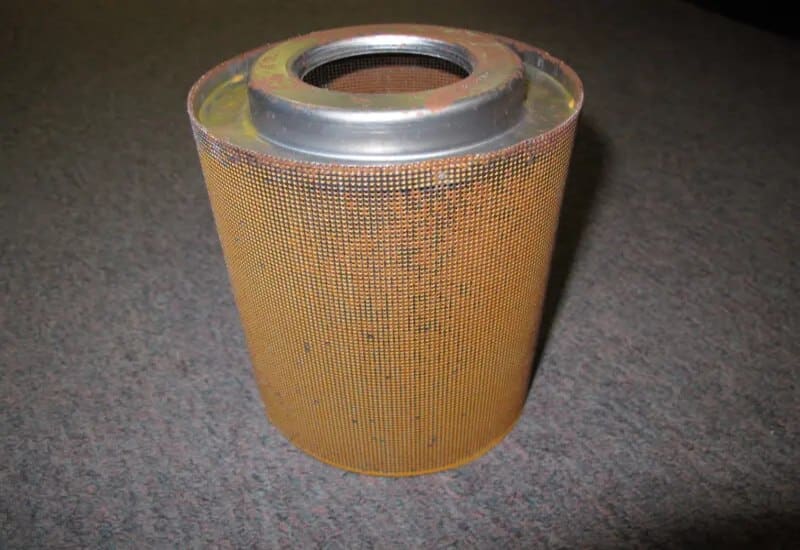 A rusted steel part requires RP 408 aqueous rust preventative fluid to remove rust in the USA